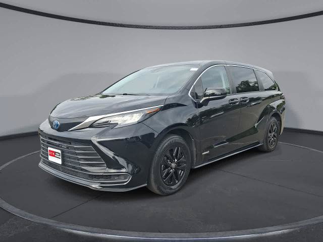 Used 2021 Toyota Sienna LE