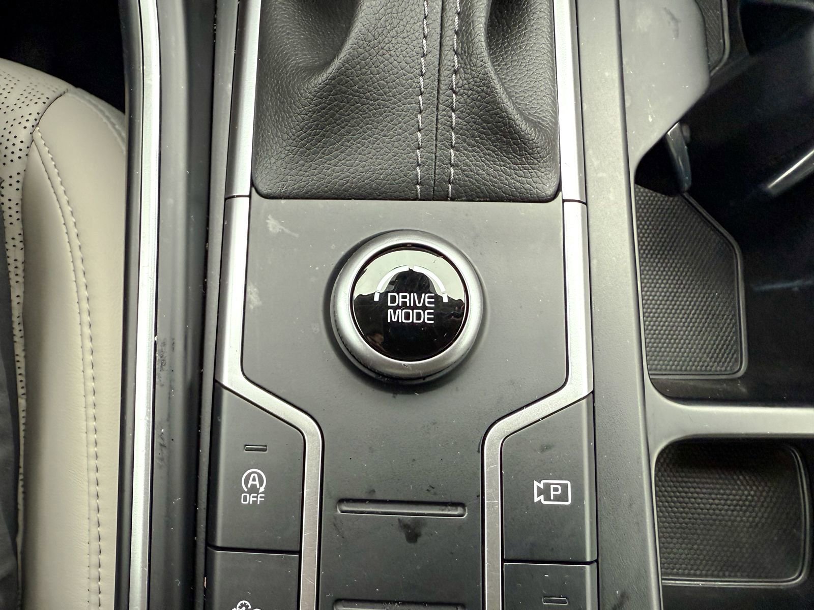 Used 2023 Kia Sorento S FWD image 27