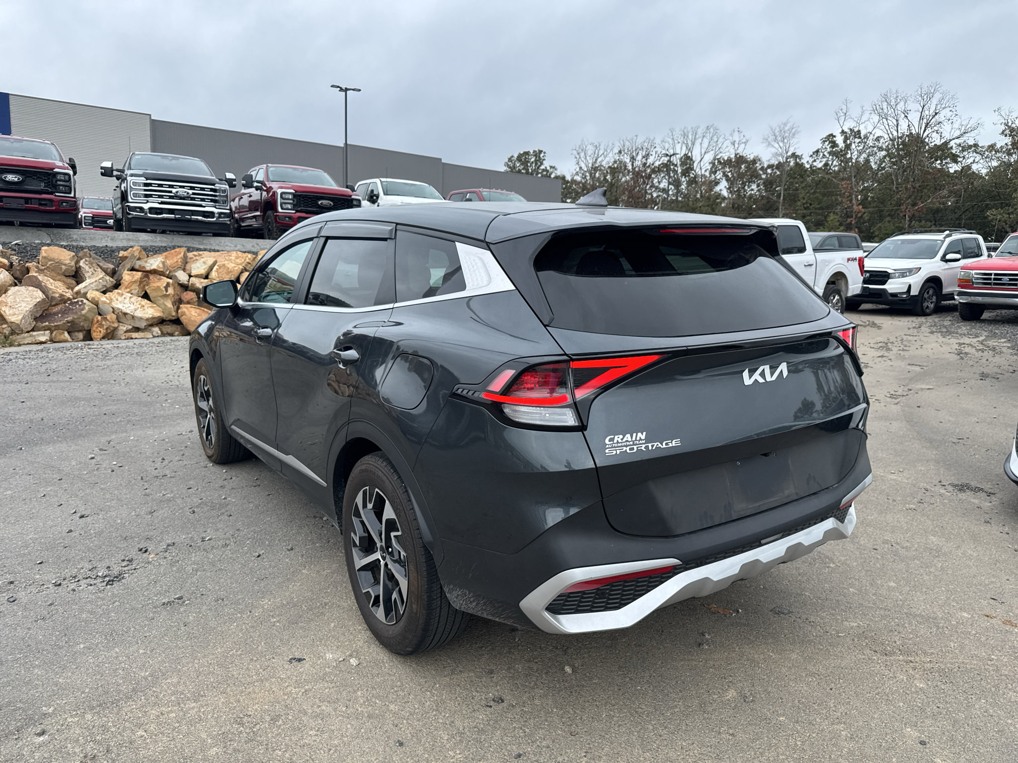 Used 2024 Kia Sportage EX FWD image 8