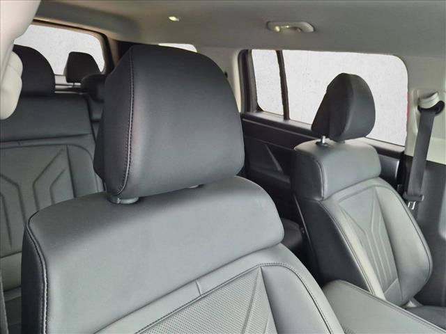 Used 2026 Hyundai Santa Fe SEL FWD image 19