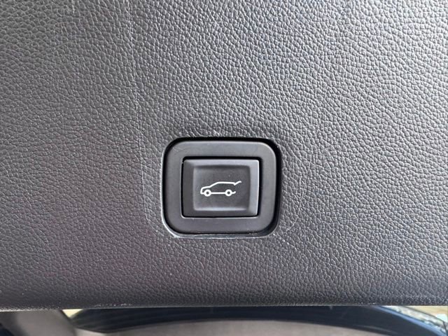 Used 2019 Chevrolet Traverse LT w/ LT Premium Package FWD image 25