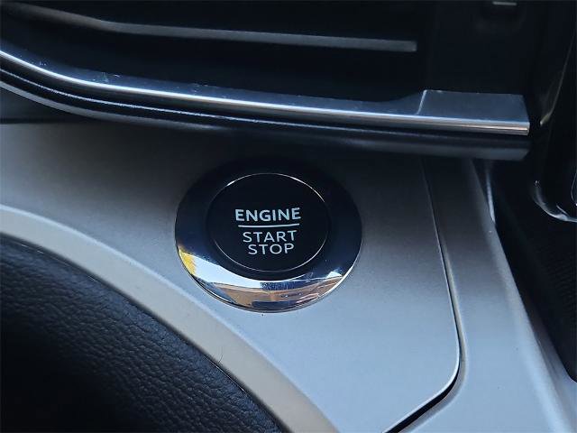 Certified 2022 Ford Explorer XLT w/ Equipment Group 202A image 18