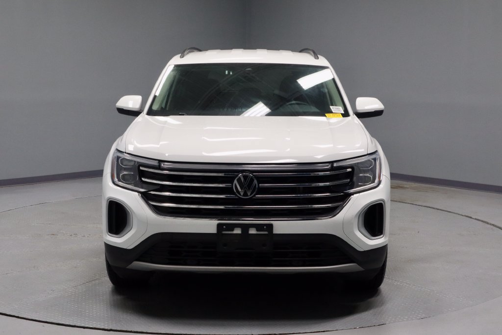 Used 2025 Volkswagen Atlas SE AWD/4WD image 7