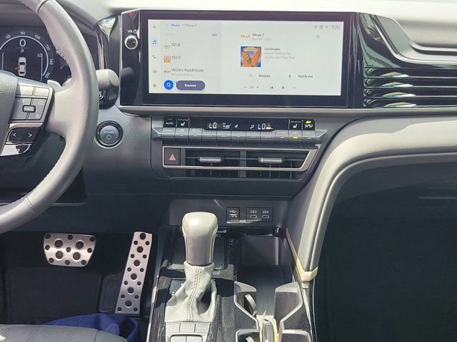 Used 2025 Toyota Camry XSE FWD image 20