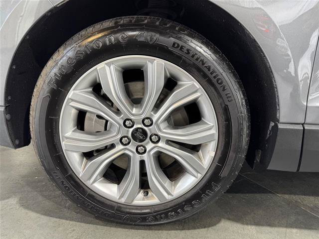 Certified 2024 Ford Edge Titanium AWD/4WD image 10