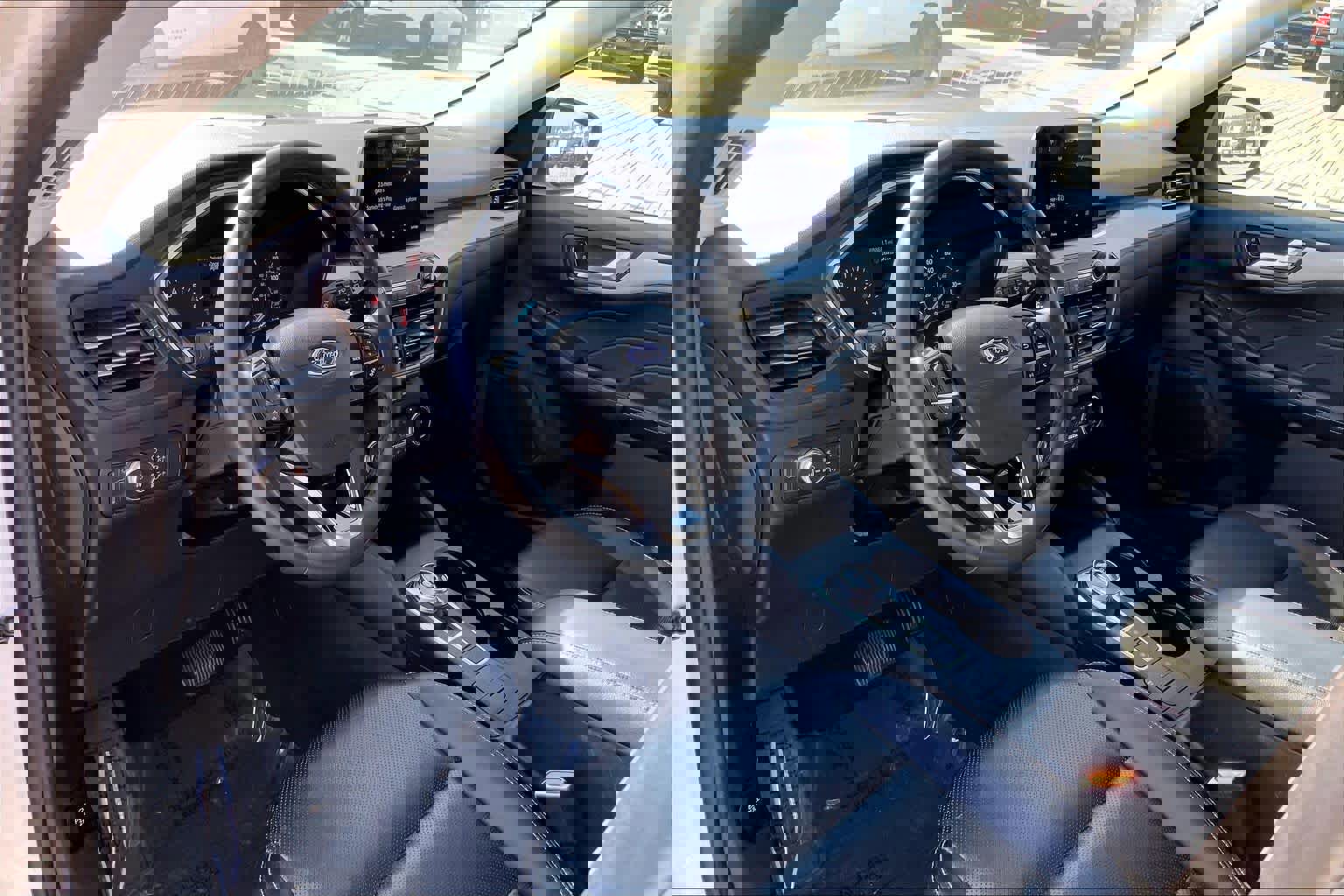 Certified 2022 Ford Escape SEL image 16