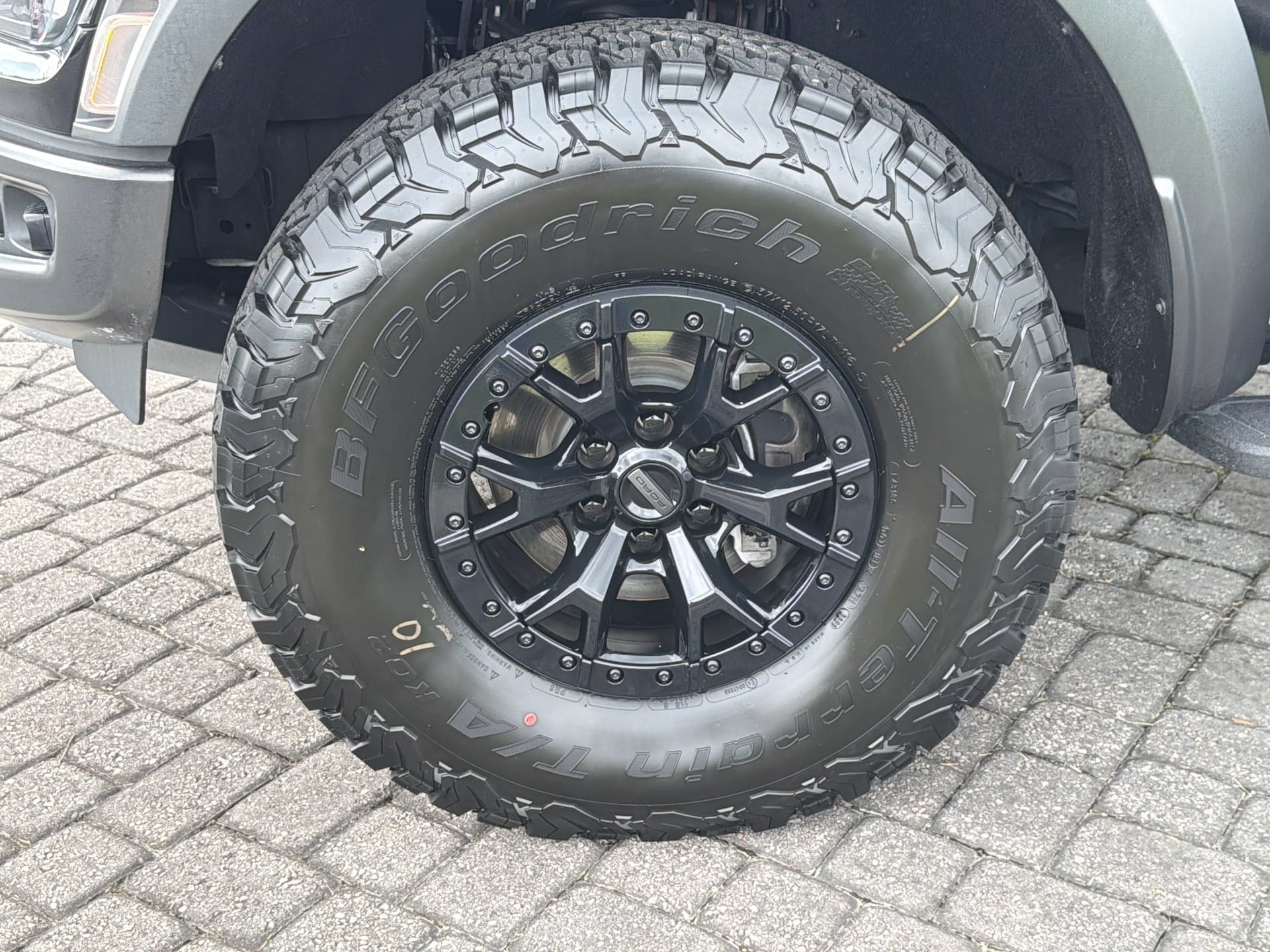 Certified 2023 Ford F150 Raptor w/ Raptor 37 Performance Package AWD/4WD image 41