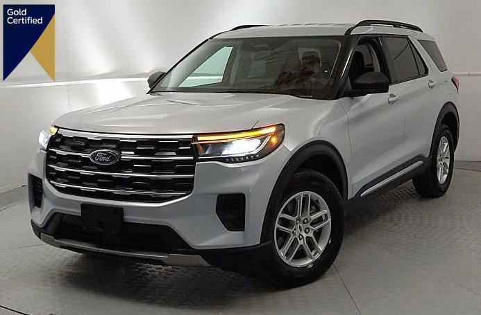 Certified 2025 Ford Explorer Active image 1