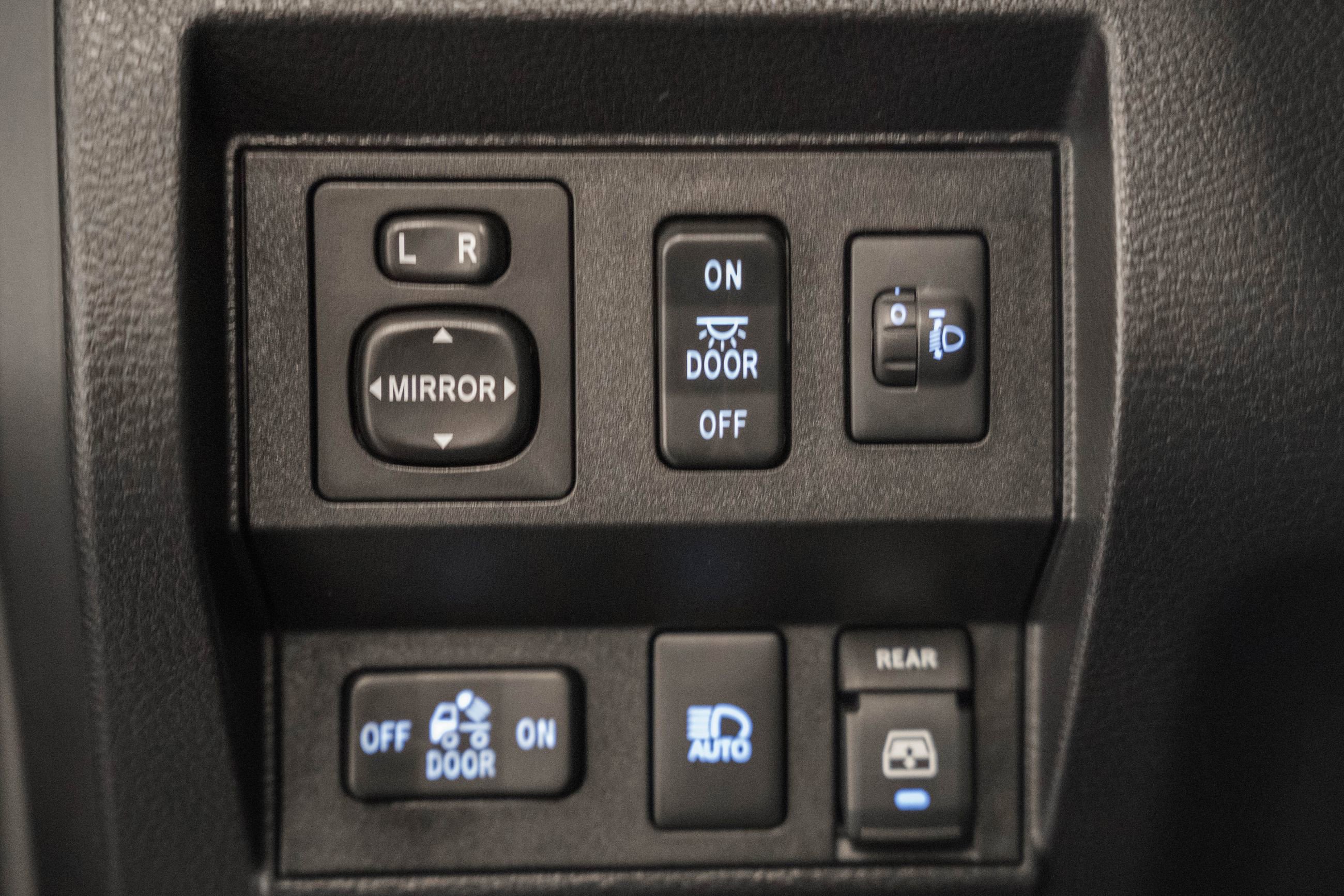 Used 2018 Toyota Tundra SR5 image 42