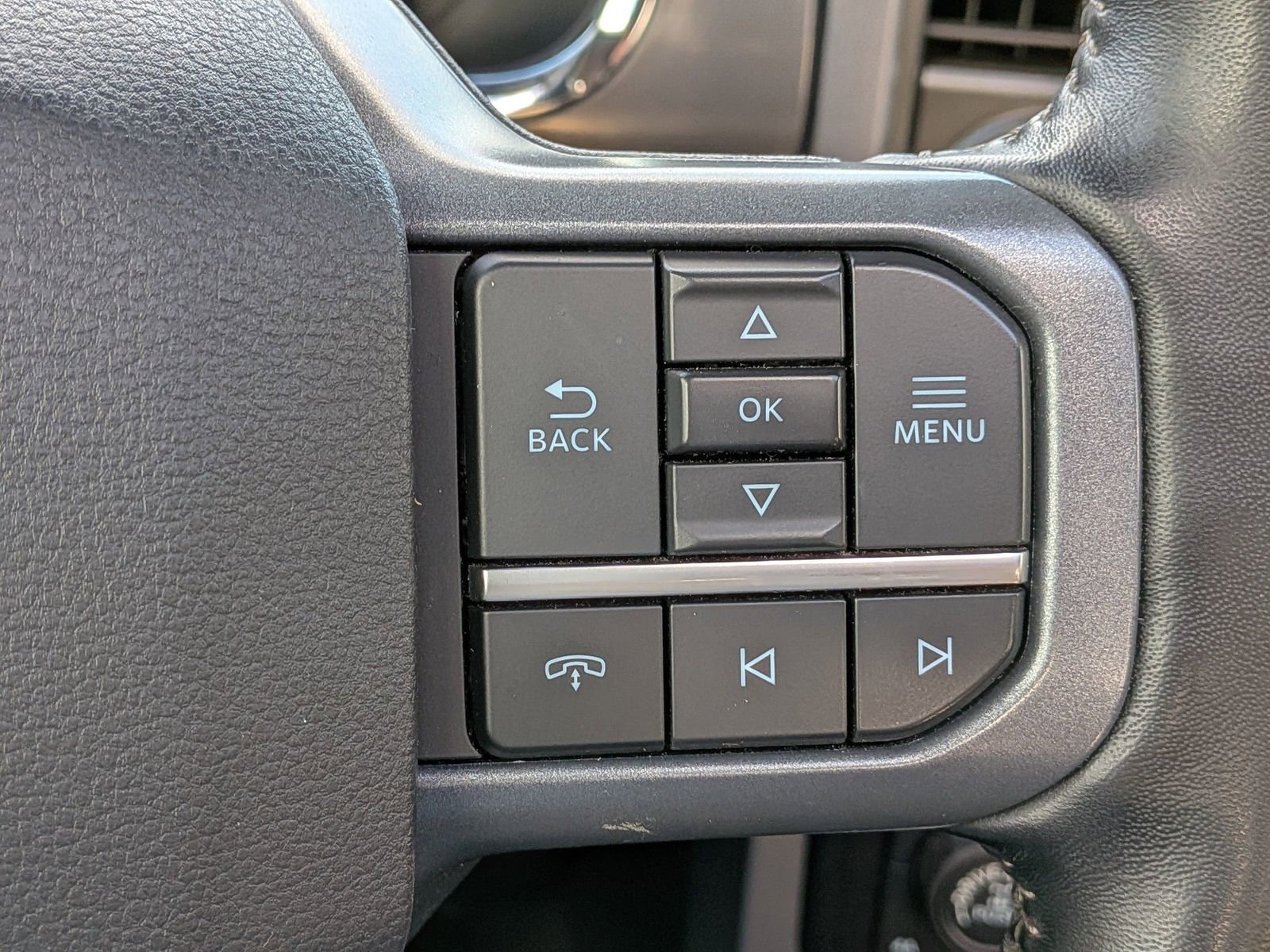 Certified 2023 Ford F150 Lariat w/ Equipment Group 502A High image 31