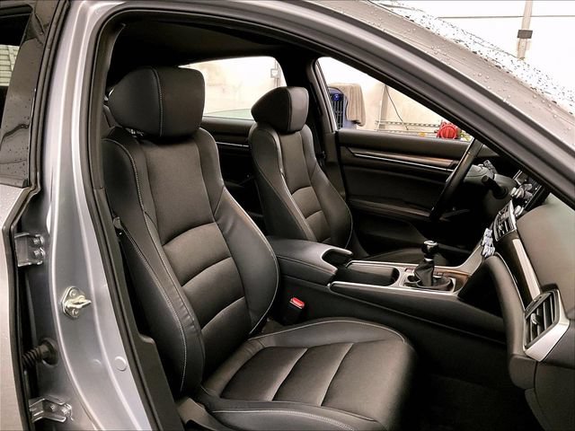 Used 2018 Honda Accord Sport image 7