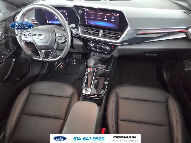 Used 2024 Chevrolet Trax RS w/ Sunroof Package FWD image 32