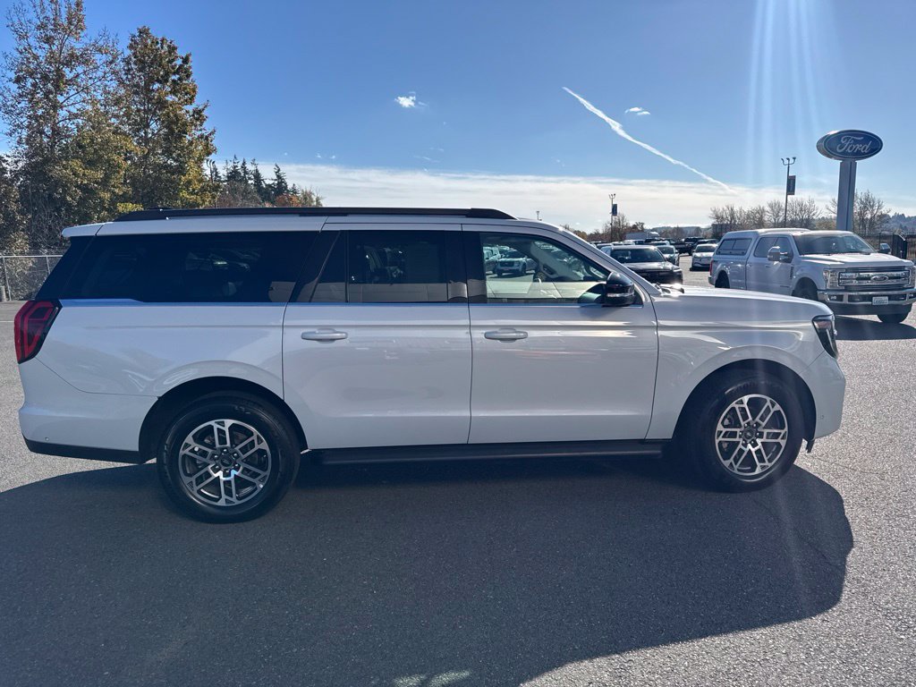 Certified 2025 Ford Expedition Max Active AWD/4WD image 8