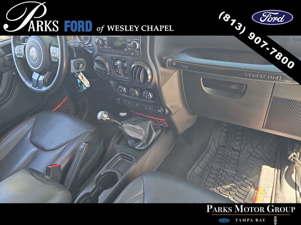 Used 2017 Jeep Wrangler Unlimited Rubicon AWD/4WD image 9