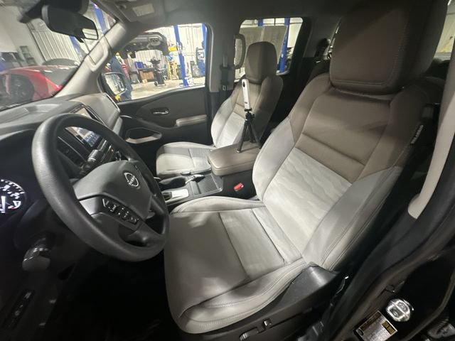 Used 2023 Nissan Frontier SV w/ Technology Package AWD/4WD image 17
