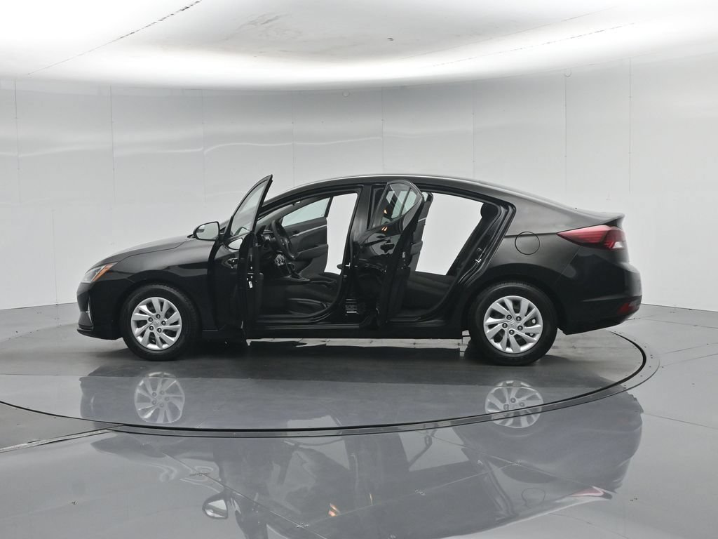 Used 2019 Hyundai Elantra SE w/ Cargo Package FWD image 35