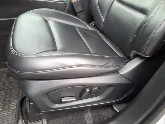 Certified 2022 Ford Explorer XLT w/ Equipment Group 202A image 12