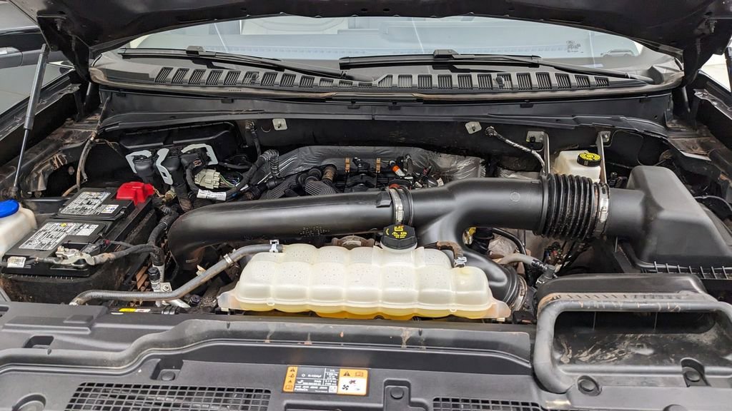 Certified 2025 Ford Expedition Platinum image 46