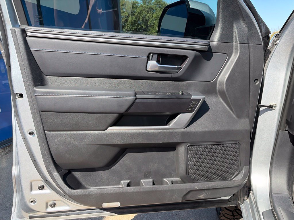 Used 2024 Toyota Tundra Platinum AWD/4WD image 22