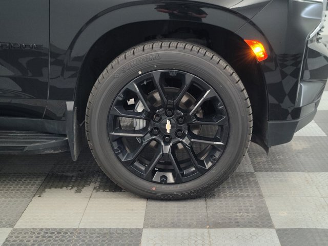 Used 2022 Chevrolet Tahoe RST w/ Sport Performance Package AWD/4WD image 31