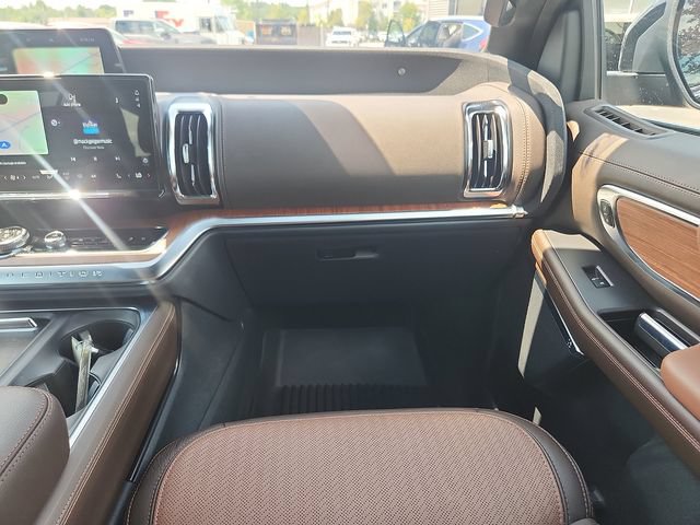 Certified 2025 Ford Expedition King Ranch AWD/4WD image 10