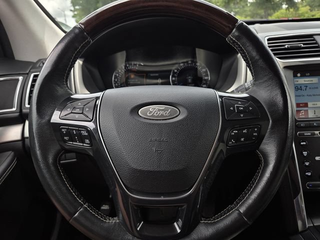 Certified 2018 Ford Explorer Platinum AWD/4WD image 22