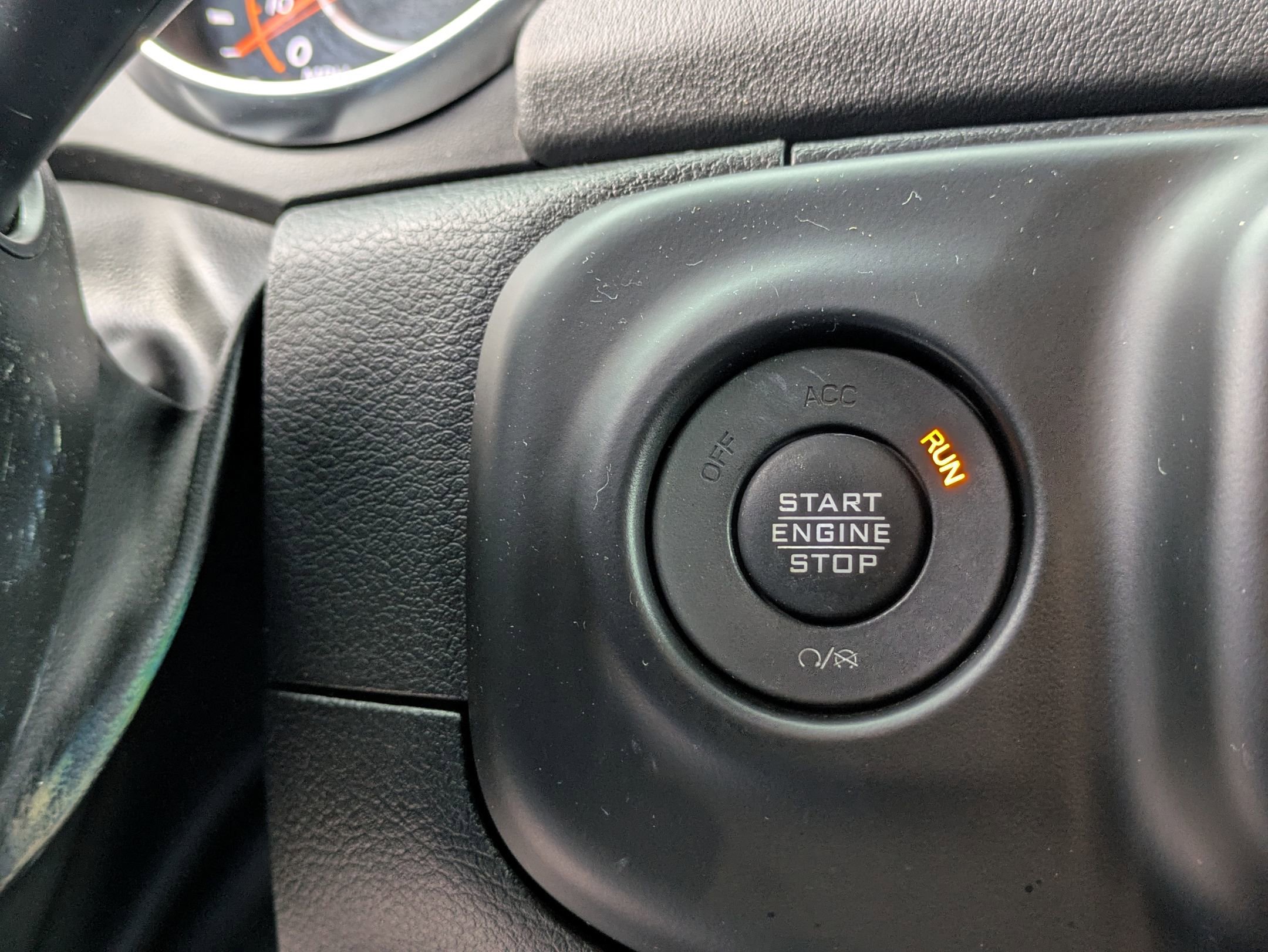 Used 2023 Jeep Wrangler Unlimited Sahara AWD/4WD image 25