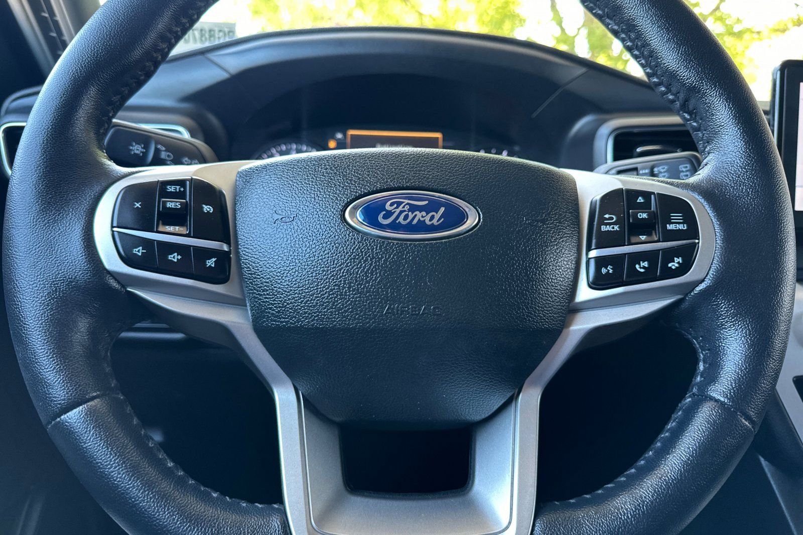 Certified 2023 Ford Explorer XLT w/ Equipment Group 202A AWD/4WD image 37