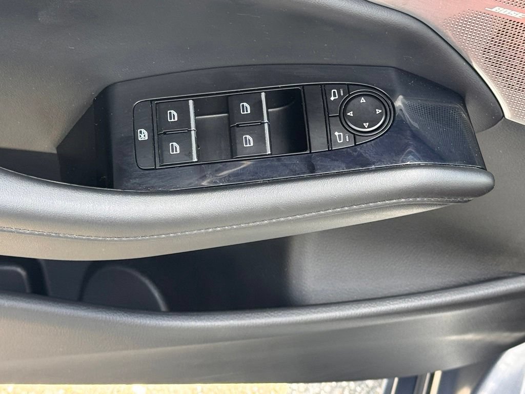 Used 2023 MAZDA MAZDA3 s FWD image 16