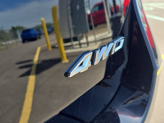 Certified 2024 Ford Explorer XLT w/ Equipment Group 202A AWD/4WD image 6