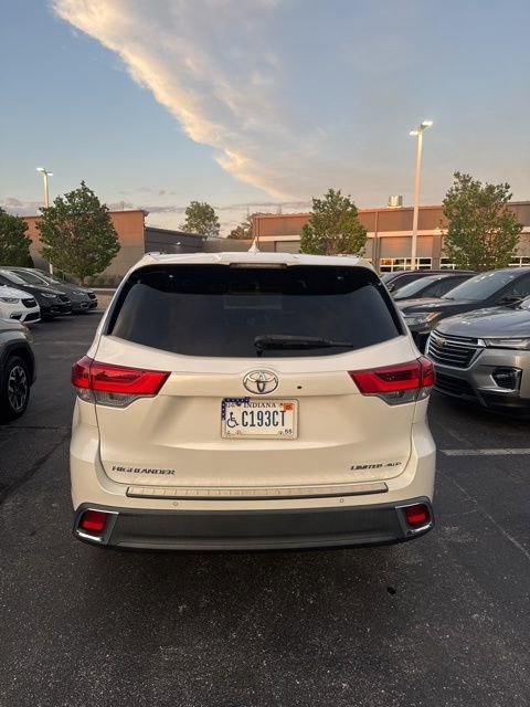 Used 2018 Toyota Highlander Limited AWD/4WD image 5