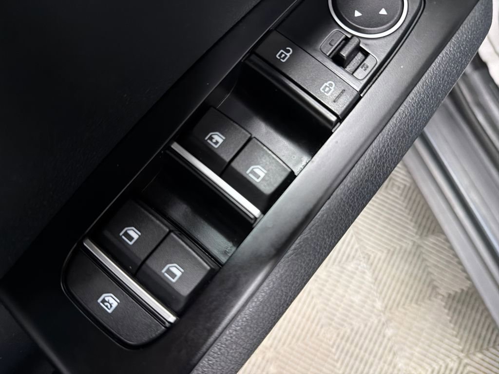 Used 2020 Kia Soul S image 17