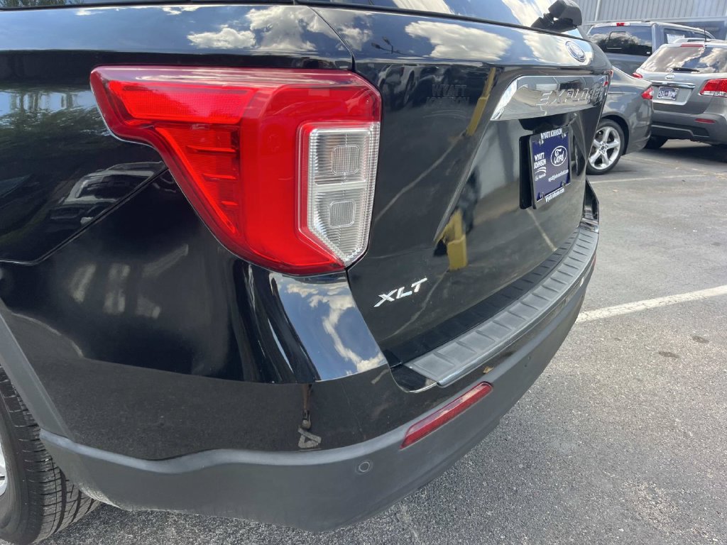 Certified 2022 Ford Explorer XLT RWD image 12