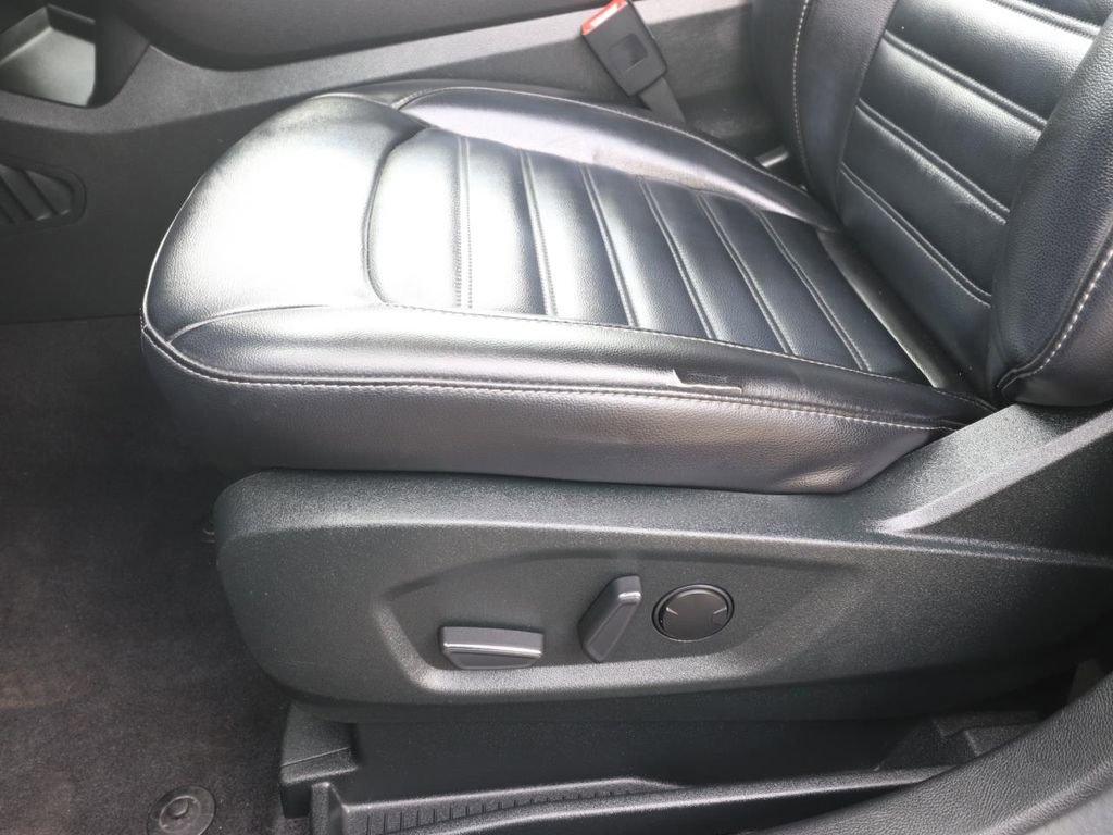 Certified 2022 Ford Edge SEL image 16