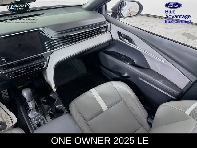 Used 2025 Toyota Camry LE image 21