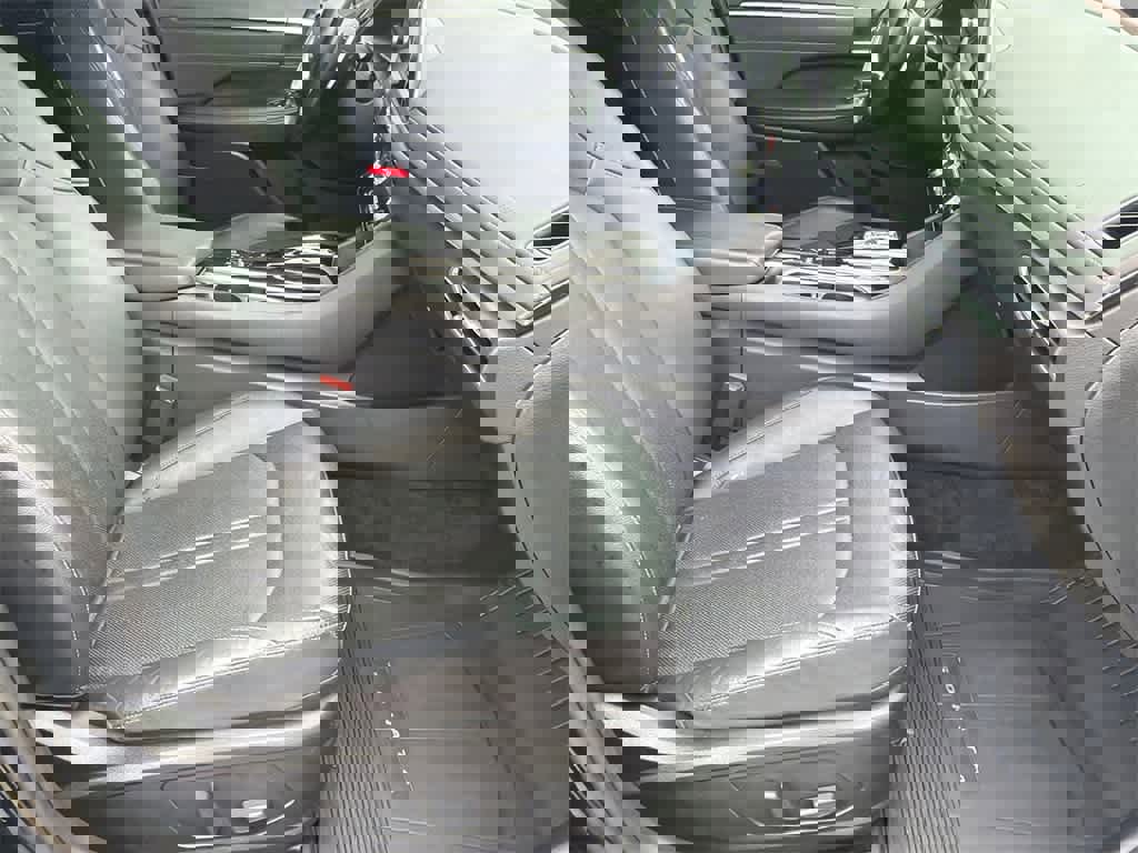 Used 2023 Hyundai Sonata Limited w/ Preferred Accessory Package image 12