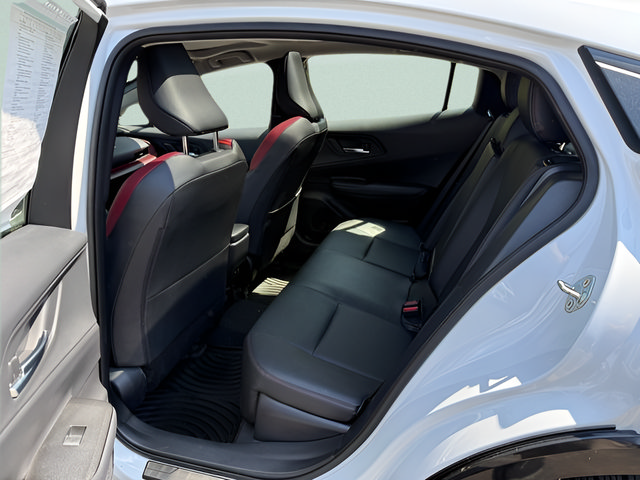 Used 2024 Toyota Prius Prime Premium w/ Advanced Technology Package FWD image 5