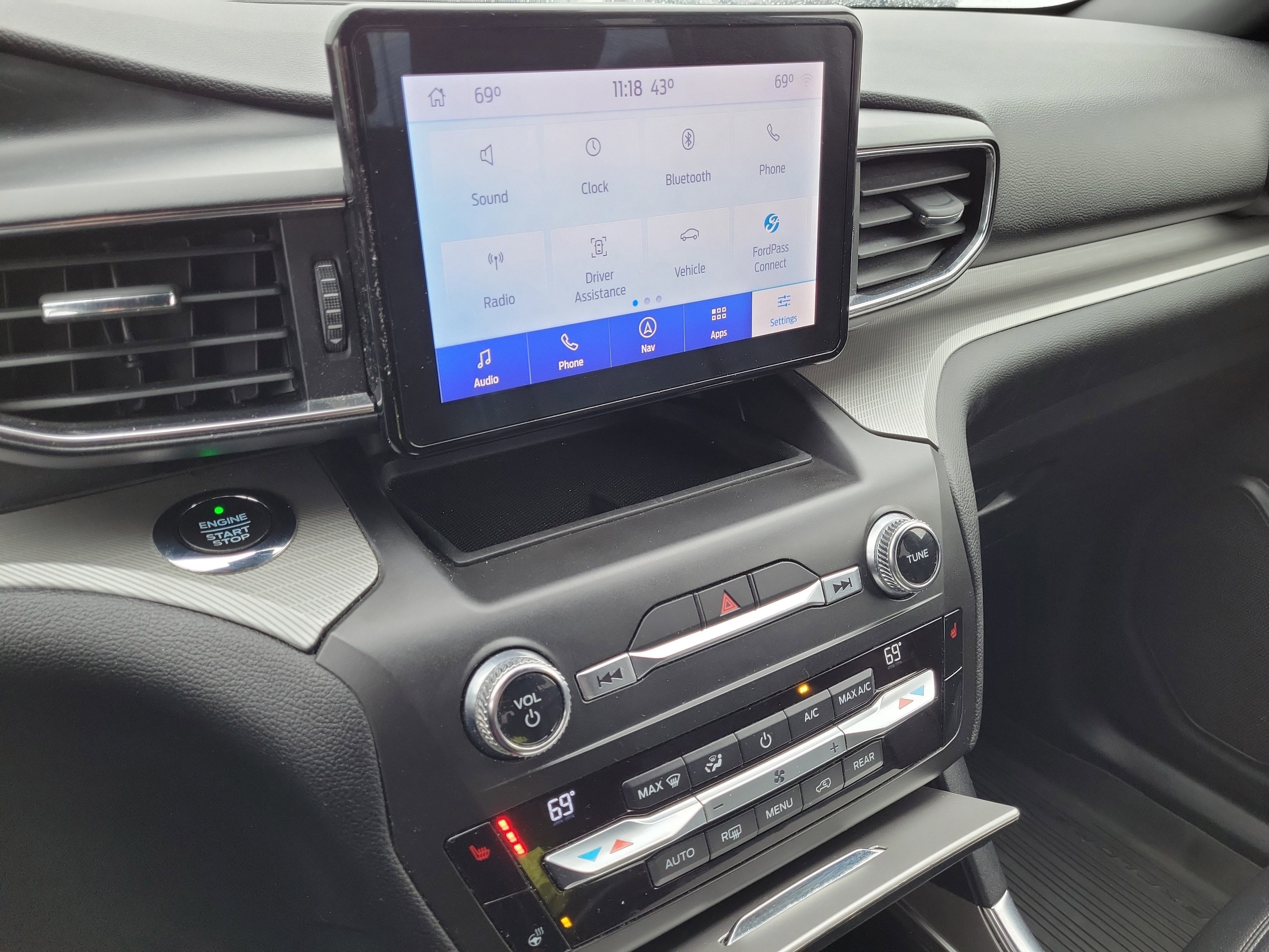 Certified 2020 Ford Explorer XLT w/ Equipment Group 202A image 26