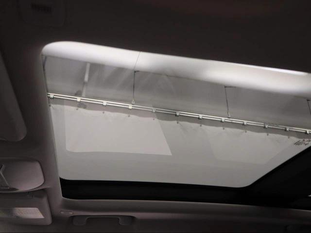 Used 2020 Jeep Renegade Altitude w/ UConnect 8.4 Nav Group image 20