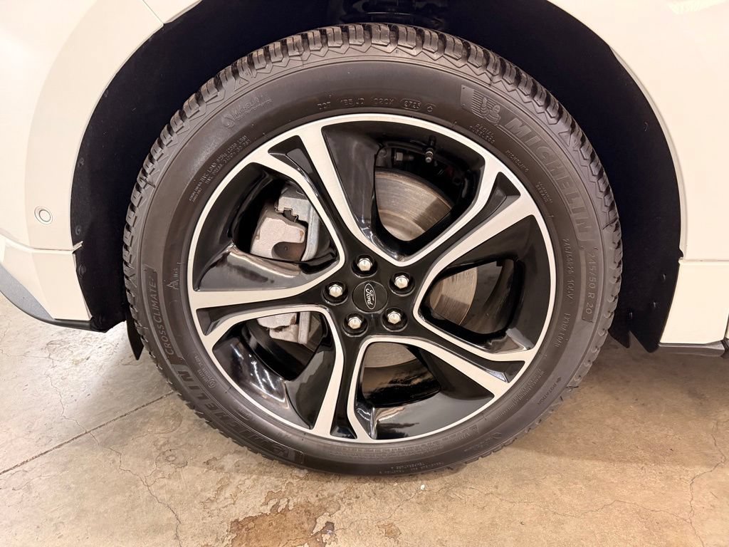 Certified 2024 Ford Edge ST w/ Equipment Group 401A AWD/4WD image 17