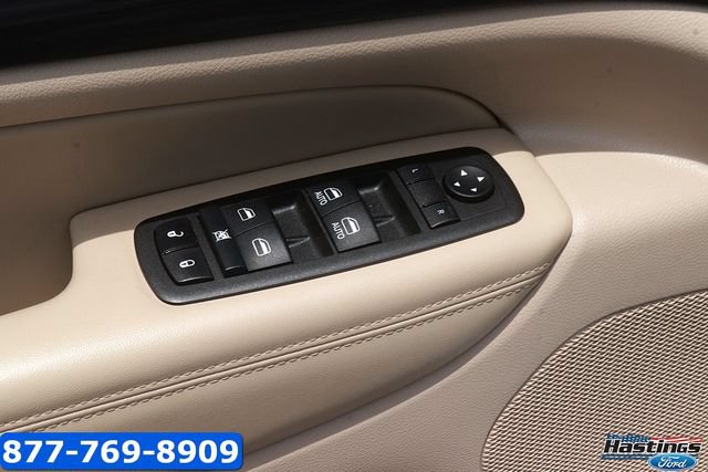 Used 2022 Jeep Grand Cherokee Laredo E w/ Security & Convenience Group AWD/4WD image 11