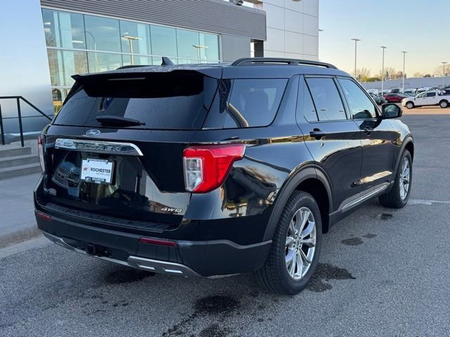 Certified 2023 Ford Explorer XLT w/ Equipment Group 202A AWD/4WD image 39