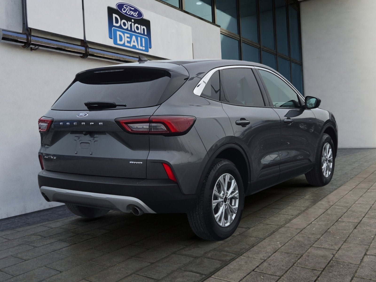 Certified 2023 Ford Escape Active AWD/4WD image 3