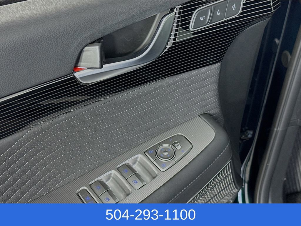 Used 2023 Hyundai Palisade Calligraphy image 18