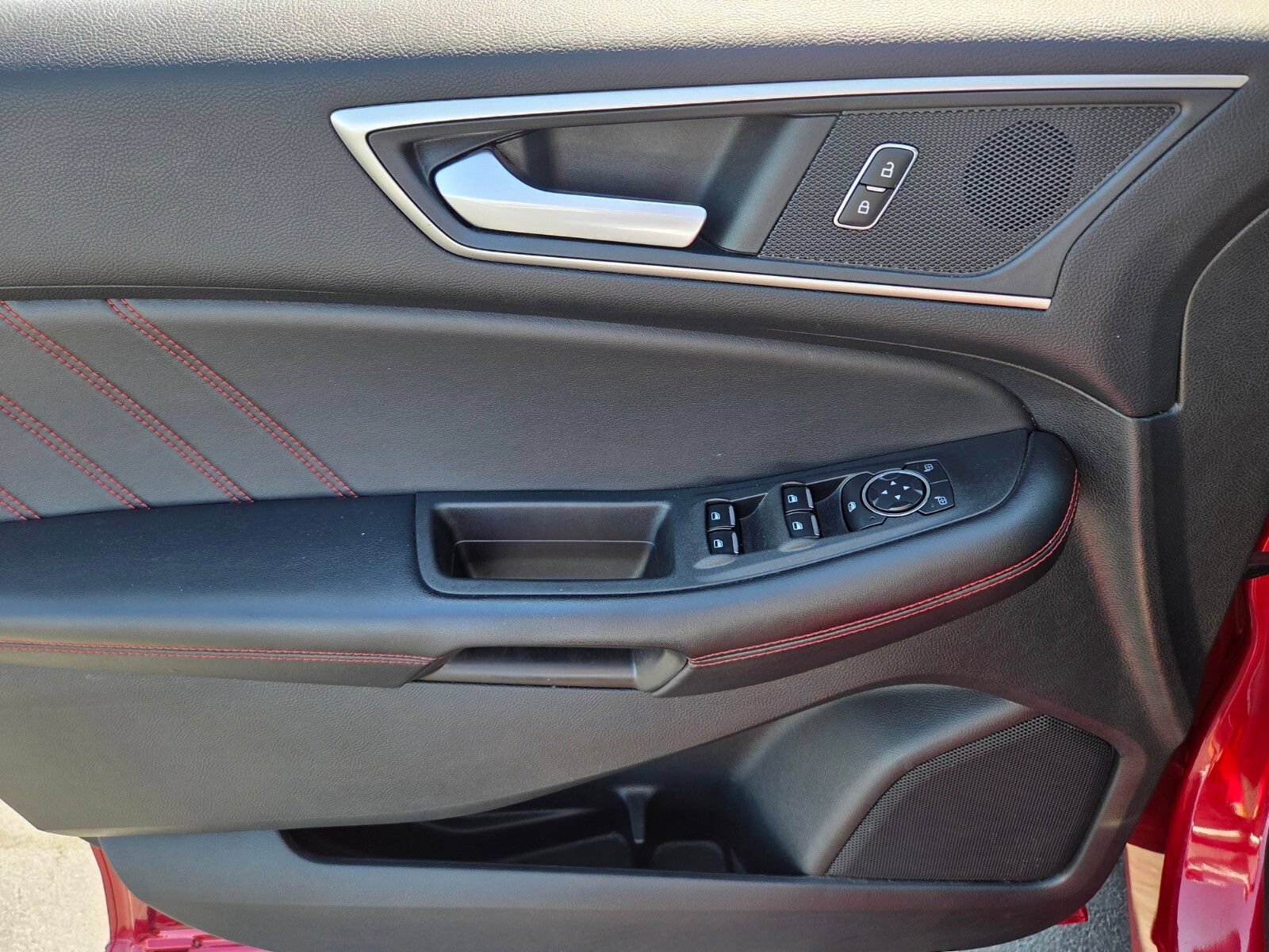 Certified 2023 Ford Edge ST-Line AWD/4WD image 17