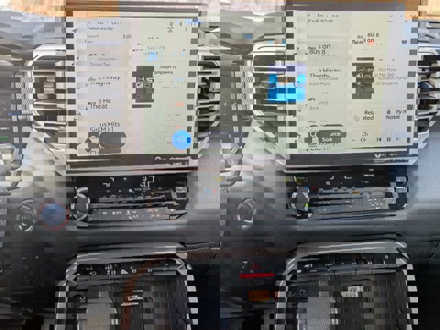 Used 2024 Toyota Tundra Limited image 21