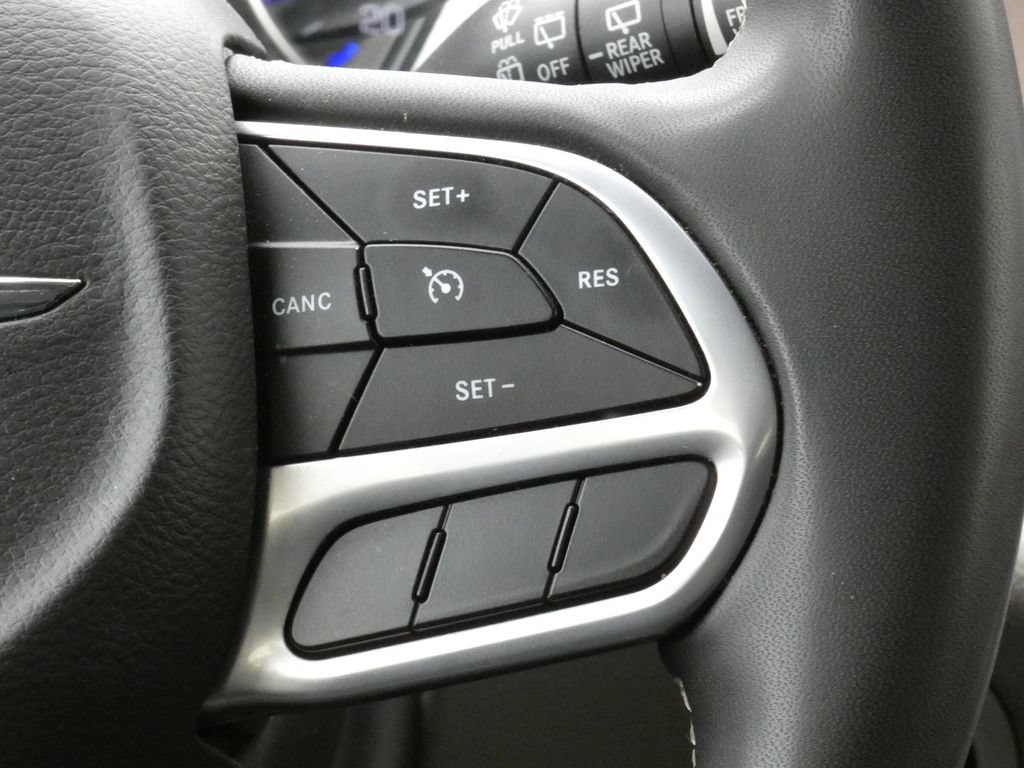 Used 2023 Chrysler Voyager LX FWD image 12