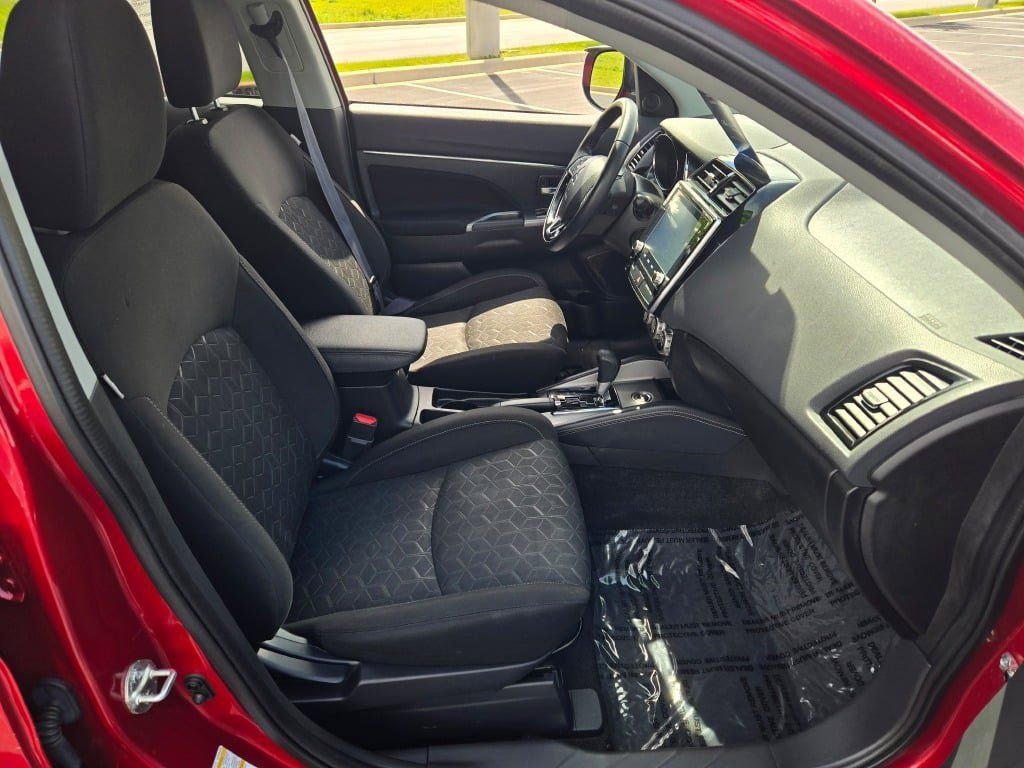 Used 2021 Mitsubishi Outlander Sport SE AWD/4WD image 7