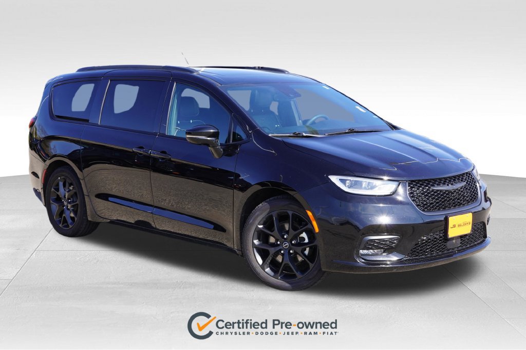 Used 2025 Chrysler Pacifica Limited FWD image 1