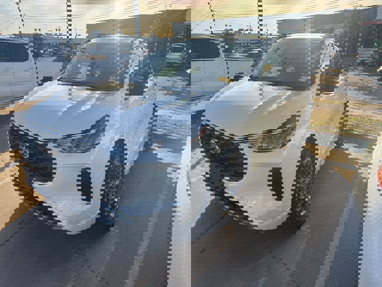 Certified 2024 Ford Escape ST-Line w/ Tech Pack #1 image 1